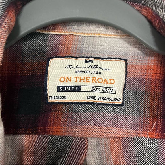 On The Road Men’s Flannel Button Down Long Sleeve Shirt Medium - Picture 6 of 6